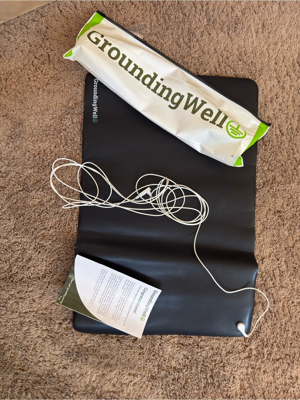 Black Earthing Mat with Cable Grounding Well